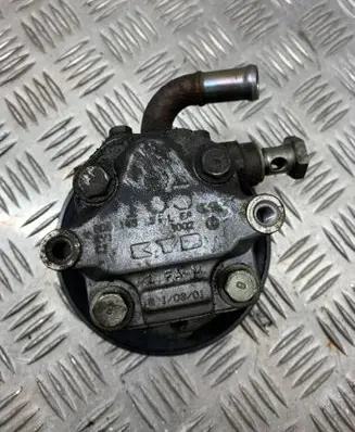 Audi A4 S4 B5 8D Power steering pump 058145255E