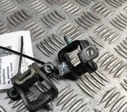 Volkswagen Tiguan Tailgate/trunk/boot hinge 5N0827301