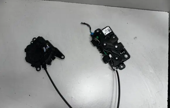 BMW iX Tailgate/trunk/boot lock/catch/latch 9851909 7954137