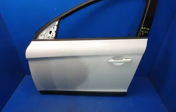 Volvo XC60 Front door