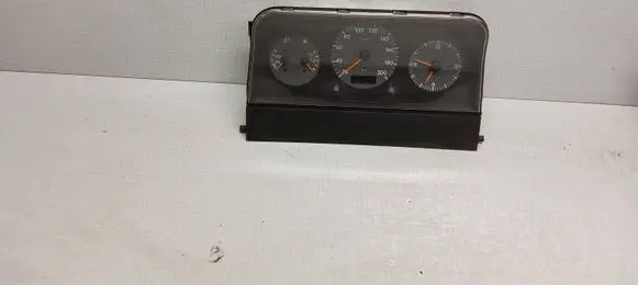 Volkswagen II LT Speedometer (instrument cluster) 2D0919850A