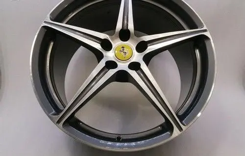 Ferrari FF R20 alloy rim