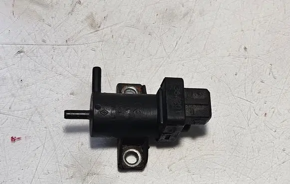 Renault Master II Turbo solenoid valve 8200762162