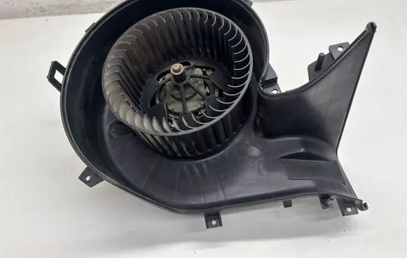 Opel Signum Heater fan/blower 985852T