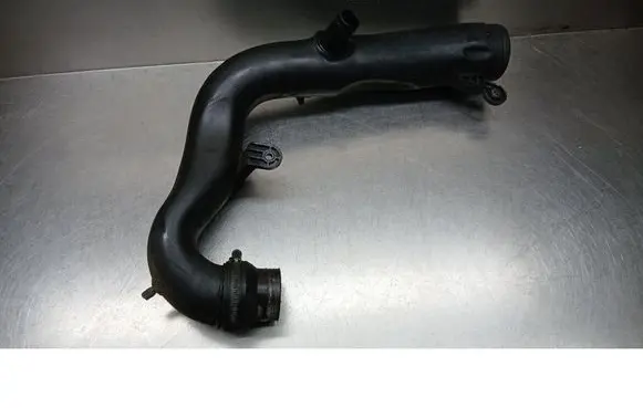 Audi A3 S3 8P Air intake hose/pipe 1K0129654K