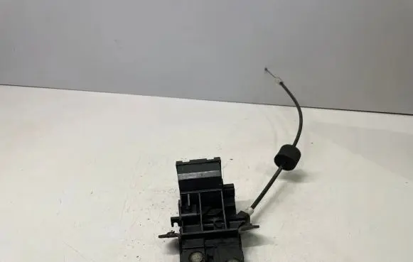 Loading door lock