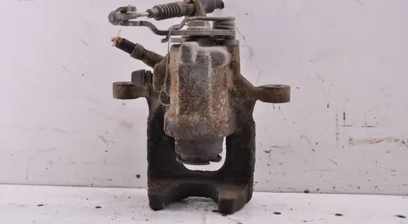 Volkswagen Touran I Rear brake caliper
