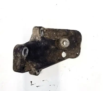 Volvo S60 Engine mounting bracket