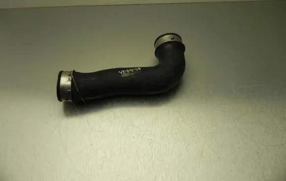 Volkswagen Golf V Air intake hose/pipe 1K0145834G VD9647