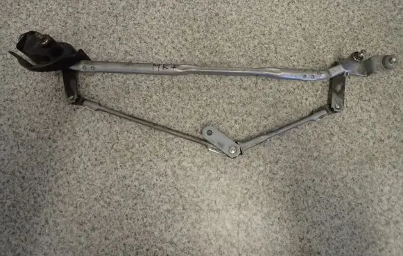 Suzuki Swift II Front wiper linkage 