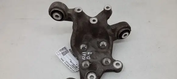 Mercedes-Benz B W246 W242 Rear wheel hub spindle/knuckle A2463503641
