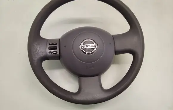 Nissan Micra Steering wheel