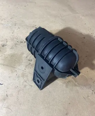 BMW 7 E65 E66 Vacuum air tank 11652247620