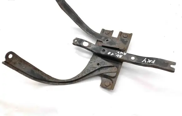 Toyota Avensis T270 Radiator support slam panel
