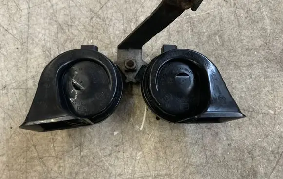 Volkswagen Crafter Horn signal 2N0951220