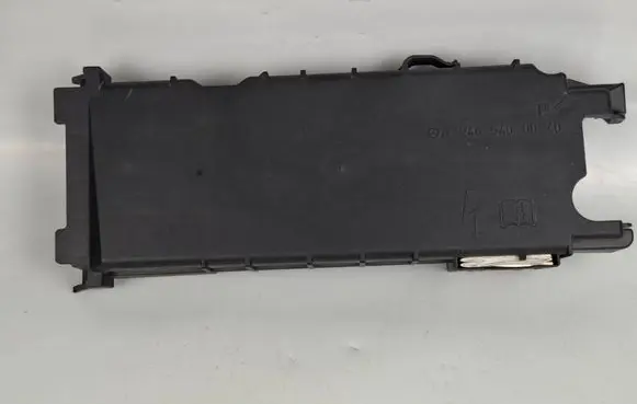 Mercedes-Benz GLA W156 X156 Fuse box cover A2465451340
