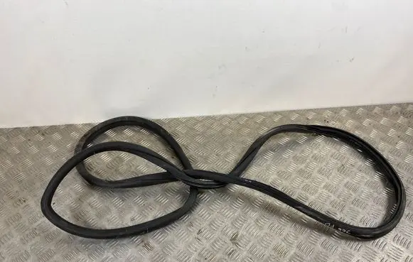 Jeep Grand Cherokee WL Front door rubber seal 