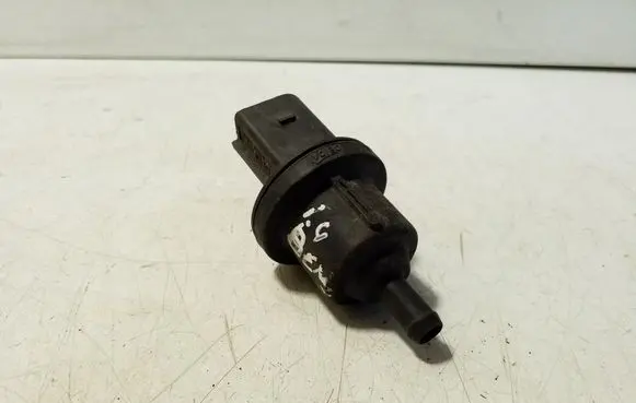 Volkswagen Golf V Vacuum valve 6QE906517