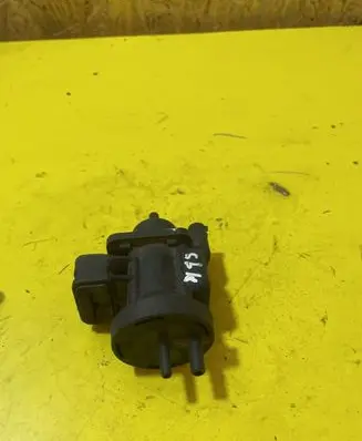 Mercedes-Benz C W203 Turbo solenoid valve 0005450427 A0005450427