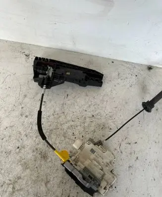 Audi A5 8T 8F Front door lock 8j2837015a