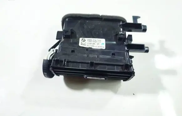 BMW 3 F30 F35 F31 Dash center air vent grill 9347436