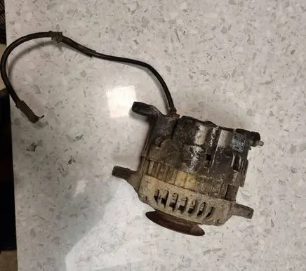 Nissan X-Trail T30 Generator/alternator 231005M310 A3TB0771
