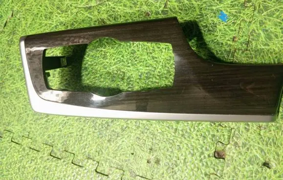 BMW 5 F10 F11 Dashboard glove box trim 9192941