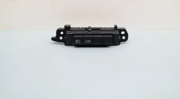 Lexus RX 450H Tailgate/boot open switch button 75P356