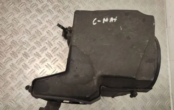 Ford Grand C-MAX Air filter box AV619600BF 70646473 1304061312
