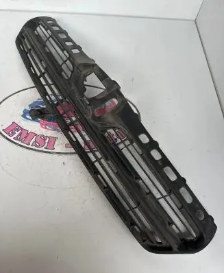 Toyota Corolla E120 E130 Front bumper upper radiator grill 5311113290