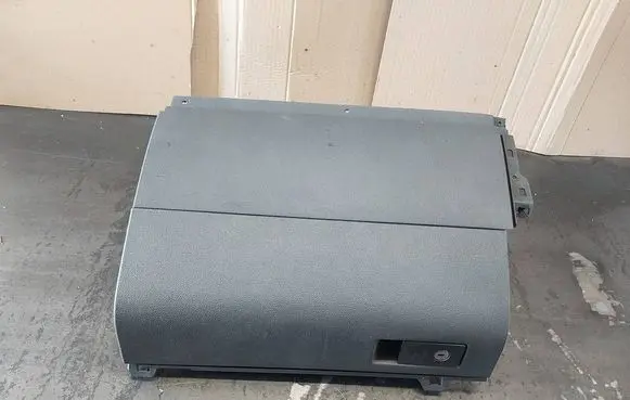 Volkswagen Touran I Glove box 1T1857101A 1T1857097C 1T1857097B