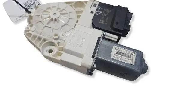 Volkswagen PASSAT CC Rear door window regulator motor 3C8959704B
