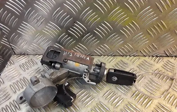 Opel Insignia A Ignition lock 13500549