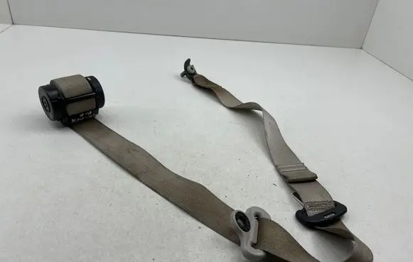 Chrysler Pacifica Rear seatbelt P6EB001D2AB 6361234 TSY158720381