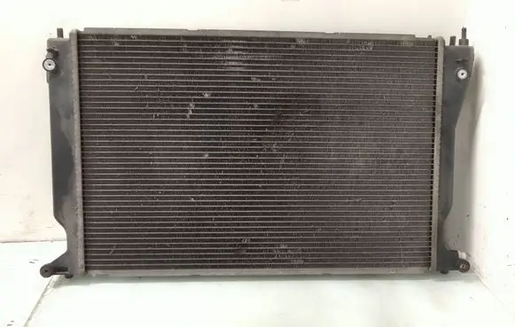 Toyota Corolla Verso E121 Coolant radiator 