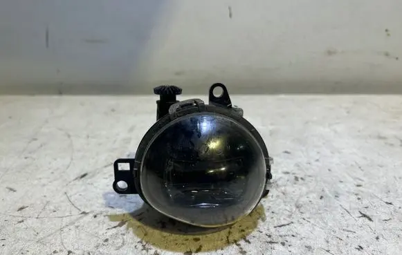 Volvo XC40 Front fog light 32365035 1090074 1100141500338311