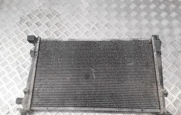 Mercedes-Benz Vaneo W414 Coolant radiator A1685001702