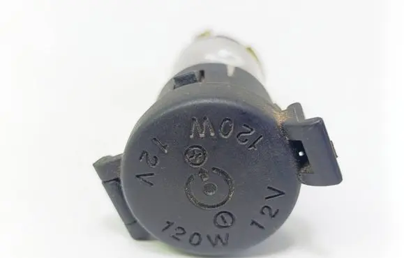 KIA Carens I 12 V Socket (rear) 