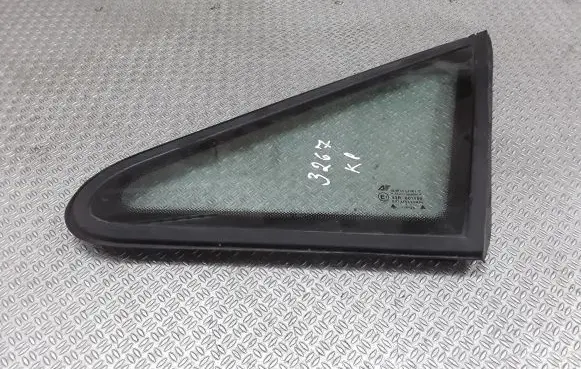 Volkswagen Sharan Front triangle window/glass 