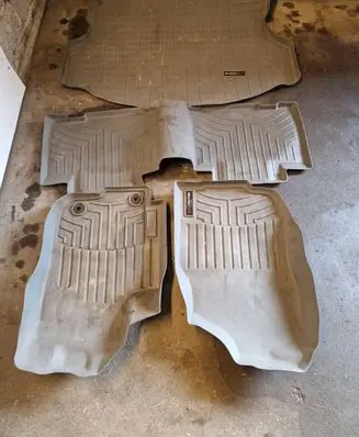 Toyota RAV 4 (XA40) Car floor mat set 8004416287