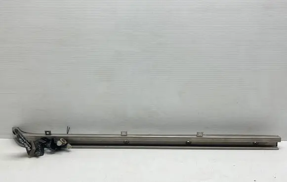 Volkswagen Transporter - Caravelle T6 Sliding door bottom rail 7H384J871AA