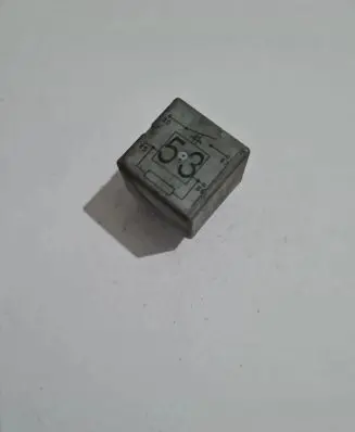 Volkswagen Transporter - Caravelle T4 Other relay 141951253B 20240072