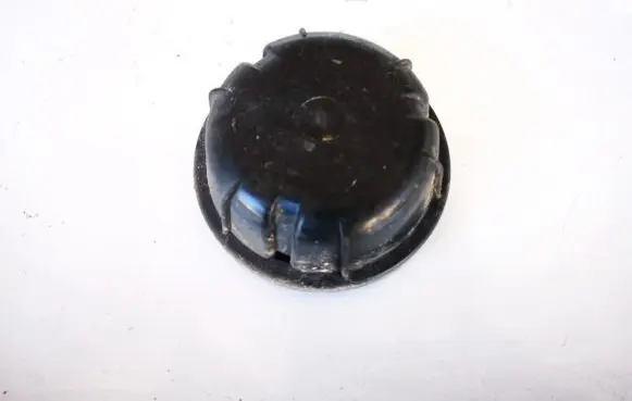 Skoda Octavia Mk1 (1U) Headlight/headlamp dust cover