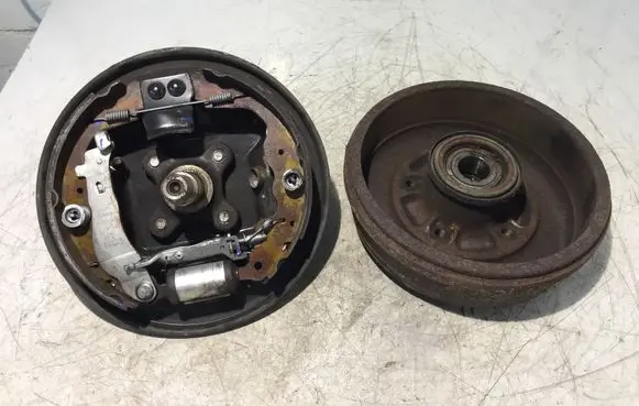 Dacia Duster Drum brake (rear) 719128A