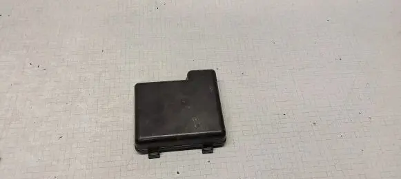 Toyota Aygo AB10 Fuse box cover