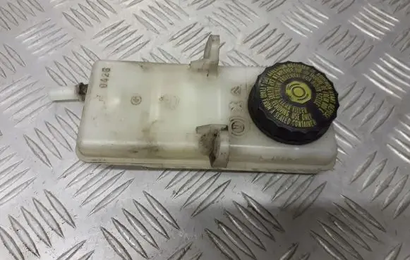 Peugeot 307 Brake fluid reservoir 