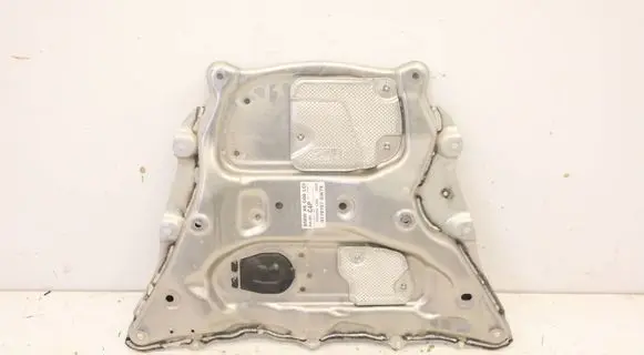 BMW X6 G06 Engine splash shield/under tray 6862071MWGK