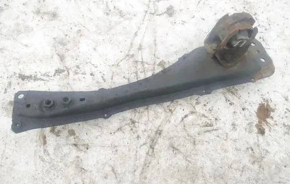 Toyota Corolla Verso AR10 Front subframe