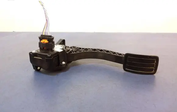 Peugeot 308 Accelerator throttle pedal 9674829180