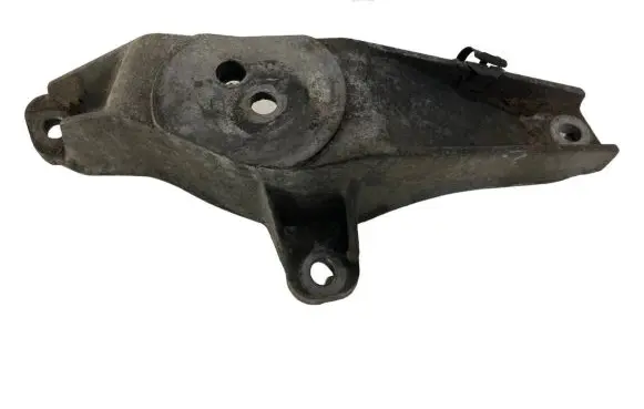 BMW 5 E39 Engine mounting bracket 1096079